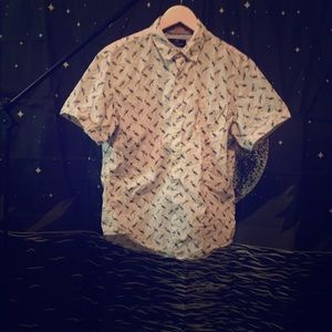 Men’s White Blue Bird Print Button-Up. Men’s Med.
